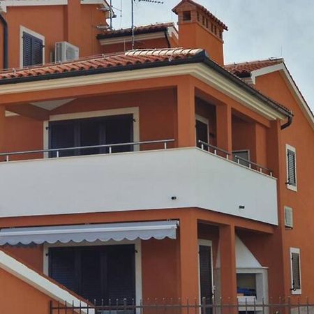 Modern Apartment Ana Premantura Exterior foto